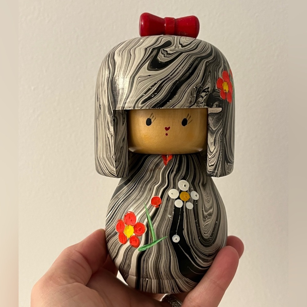 Vintage Wooden Kokeshi Japanese Doll Hand Painted - Picture 7 of 7